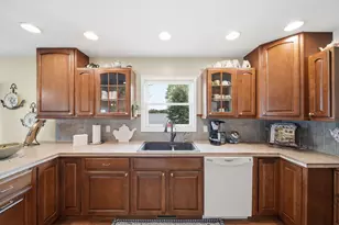 351 Moser Dr, Bronson, MI 49028 - Photo 9