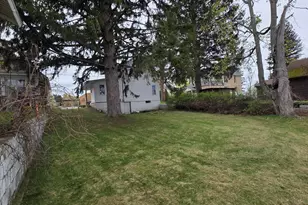 210 E Church St, Hart, MI 49420 - Photo 5
