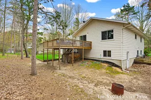 15967 Ryan Dr, Holland, MI 49424 - Photo 43