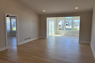 15735 Hawley Dr, Grand Haven, MI 49417 - Photo 11