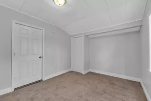 30280 Joy Rd, Livonia, MI 48150 - Photo 17