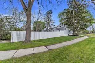 30280 Joy Rd, Livonia, MI 48150 - Photo 3