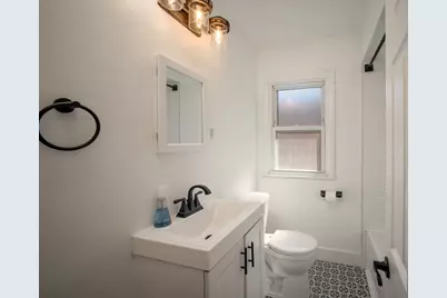 28465 N Clements Circle, Livonia, MI 48150 - Photo 15