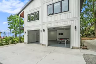 3220 Lakeshore Dr, Muskegon, MI 49441 - Photo 29