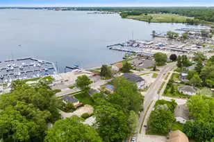 3220 Lakeshore Dr, Muskegon, MI 49441 - Photo 49
