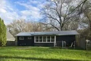 586 W River Rd, Muskegon, MI 49445 - Photo 3
