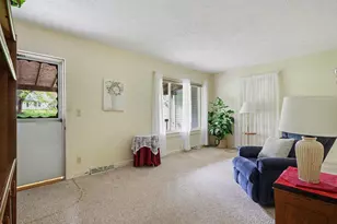 4922 W Paradise Rd, Battle Creek, MI 49015 - Photo 3