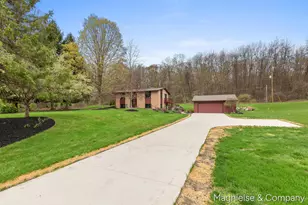 9391 Summit Ave NE, Rockford, MI 49341 - Photo 5