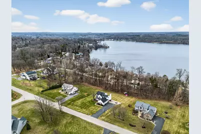 7233 N Lake Orchard Drive, Chelsea, MI 48118 - Photo 39