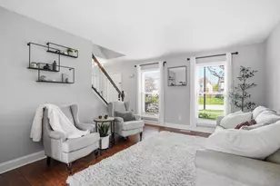 3342 Turnberry Ln, Ann Arbor, MI 48108 - Photo 5