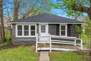 47 Wayne St, Allegan, MI 49010 - Photo 9