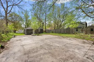 47 Wayne St, Allegan, MI 49010 - Photo 5