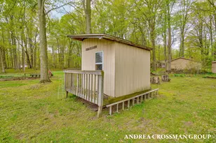 4684 Pine Dr, Holland, MI 49423 - Photo 43
