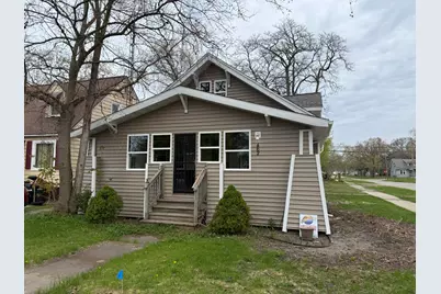 462 Catawba Avenue, Muskegon, MI 49442 - Photo 1