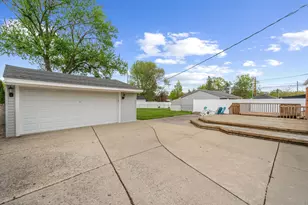 36753 Greenbush Rd, Wayne, MI 48184 - Photo 43