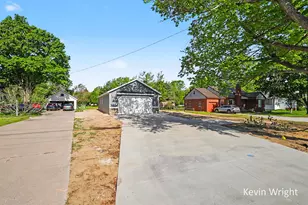 4655 Henry St, Norton Shores, MI 49441 - Photo 5
