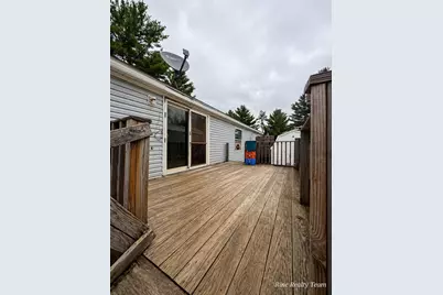 1994 E Stockwell Road, Harrison, MI 48625 - Photo 5