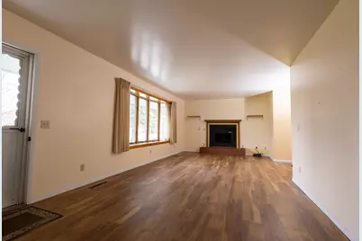 330 Johnson Street, Edmore, MI 48829 - Photo 3