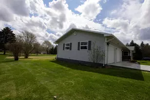 330 Johnson St, Edmore, MI 48829 - Photo 49