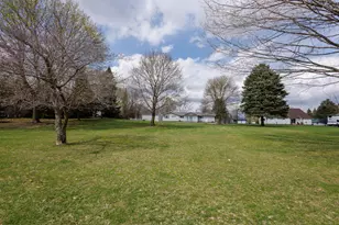 330 Johnson St, Edmore, MI 48829 - Photo 45