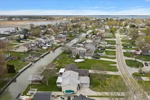 38909 Lakeshore Dr, Harrison Township, MI 48045 - Photo 45