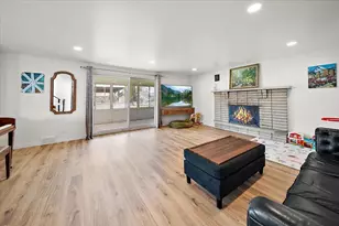 38909 Lakeshore Dr, Harrison Township, MI 48045 - Photo 15