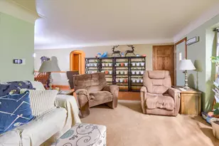 6453 Johnson Rd, Flushing, MI 48433 - Photo 7