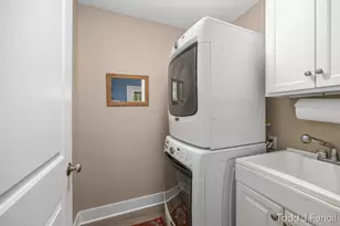 2631 Stockwood Dr NE, Grand Rapids, MI 49505 - Photo 29