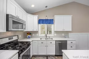 2631 Stockwood Dr NE, Grand Rapids, MI 49505 - Photo 17