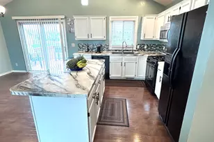 206 Charyridge Dr, Kent City, MI 49330 - Photo 9