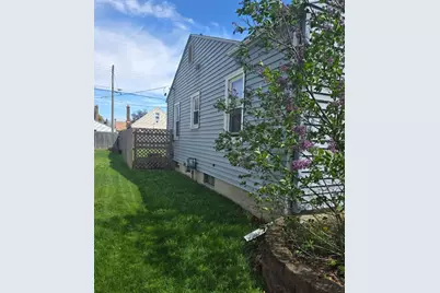 1762 Widdicomb Avenue NW, Grand Rapids, MI 49504 - Photo 9