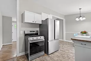 704 Flamingo Ave, Portage, MI 49024 - Photo 13