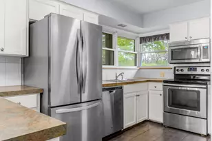 1924 Newton Ave SE, Grand Rapids, MI 49506 - Photo 9
