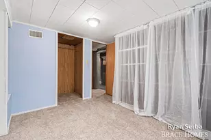 960 35th St SW, Wyoming, MI 49509 - Photo 21