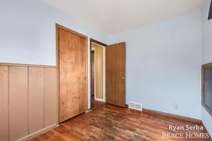 960 35th St SW, Wyoming, MI 49509 - Photo 15