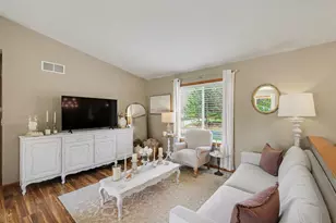 11548 Holmden Ct NE, Rockford, MI 49341 - Photo 5