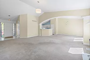 821 Huntington Dr, South Lyon, MI 48178 - Photo 11