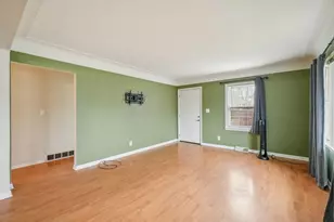 424 W 4th St, Monroe, MI 48161 - Photo 5