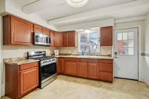 424 W 4th St, Monroe, MI 48161 - Photo 9