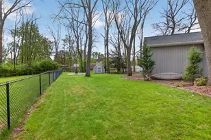 5217 S Broadmoor St, Jackson, MI 49201 - Photo 45