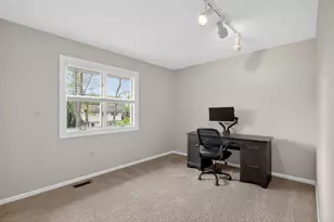 5217 S Broadmoor St, Jackson, MI 49201 - Photo 35