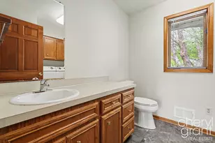 2314 Midvale St NE, Grand Rapids, MI 49505 - Photo 17