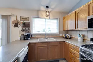 7170 Quintara Dr NE, Comstock Park, MI 49321 - Photo 9