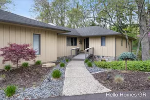 1901 Forest Shores Dr SE, Grand Rapids, MI 49546 - Photo 3