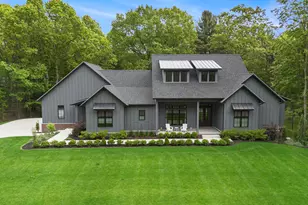 3341 Gaslight Ln, Saugatuck, MI 49453 - Photo 11