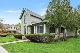 527 N Monroe St, Lowell, MI 49331 - Photo 3