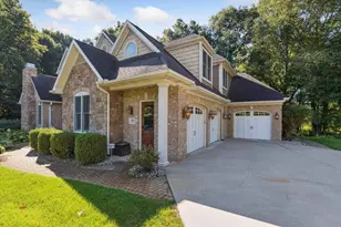 9380 Marshwood Dr, Richland, MI 49083 - Photo 5