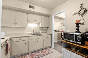 742 W Kilgore Rd, Kalamazoo, MI 49008 - Photo 5