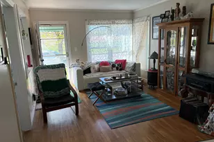 1019 Evelyn St NE, Grand Rapids, MI 49505 - Photo 9
