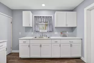 613 Hallett St, Jackson, MI 49202 - Photo 9